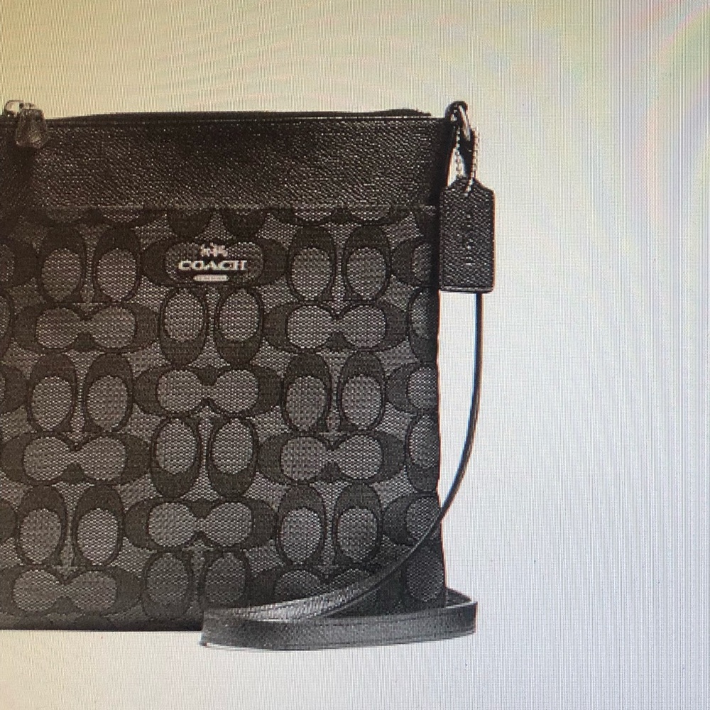COACH CROSSBODY💕 PRICE LISTED OBO!!
